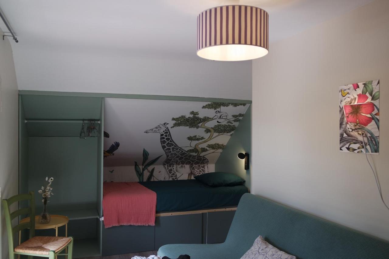 Domaine Du Pavillon Gite 15 Personnes Issy-l'Eveque エクステリア 写真