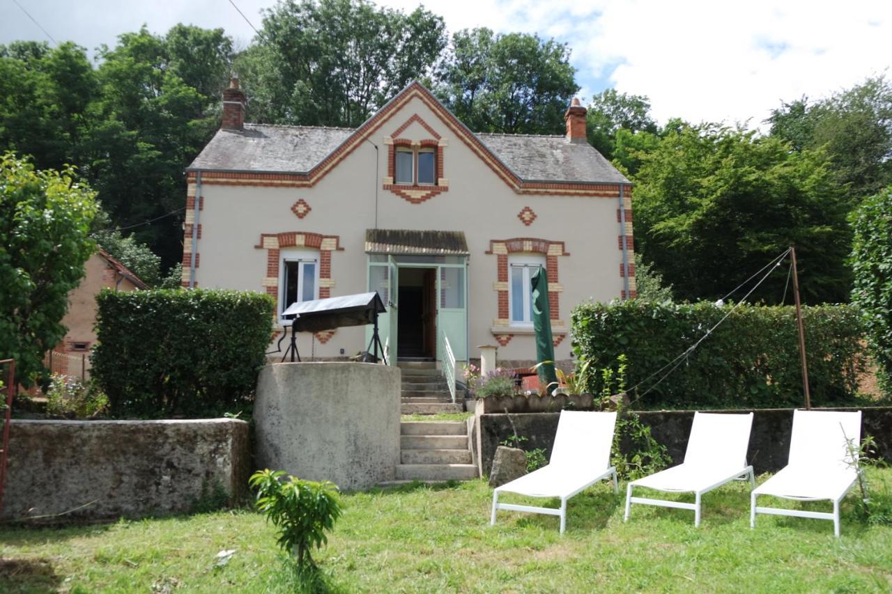 Domaine Du Pavillon Gite 15 Personnes Issy-l'Eveque エクステリア 写真
